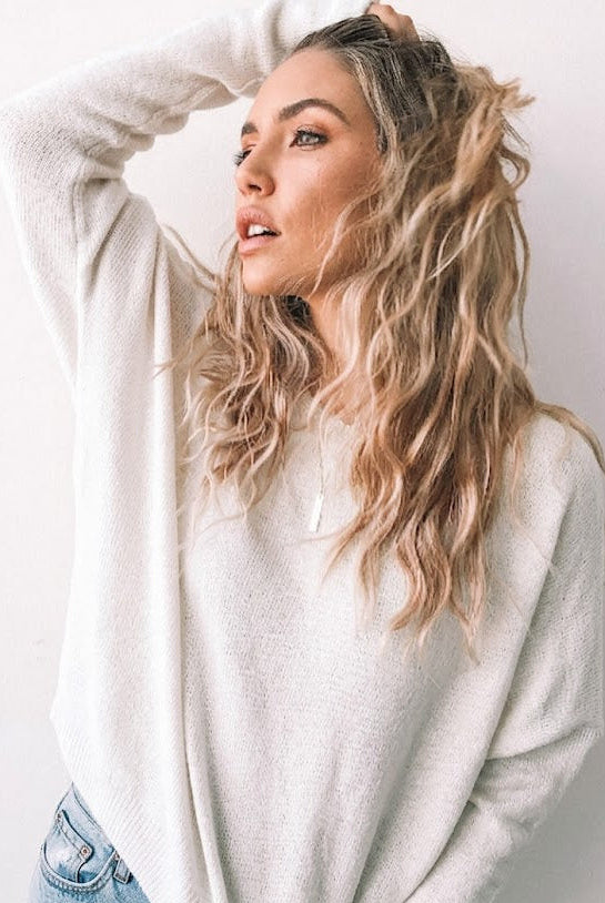 Joansy Knit in White white ribbed knit jumper with high-low finish side view