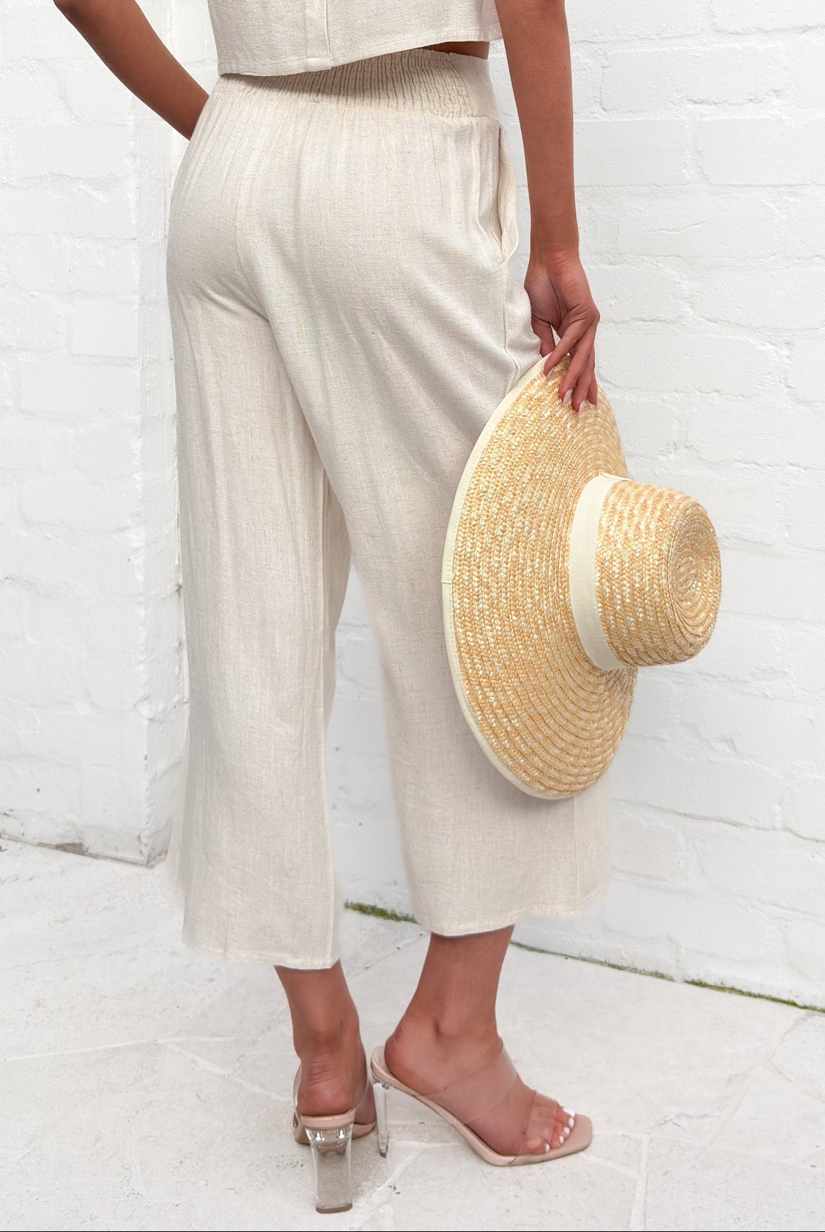 Lizzo Pants in Oatmeal womens oatmeal linen pants styled outfit