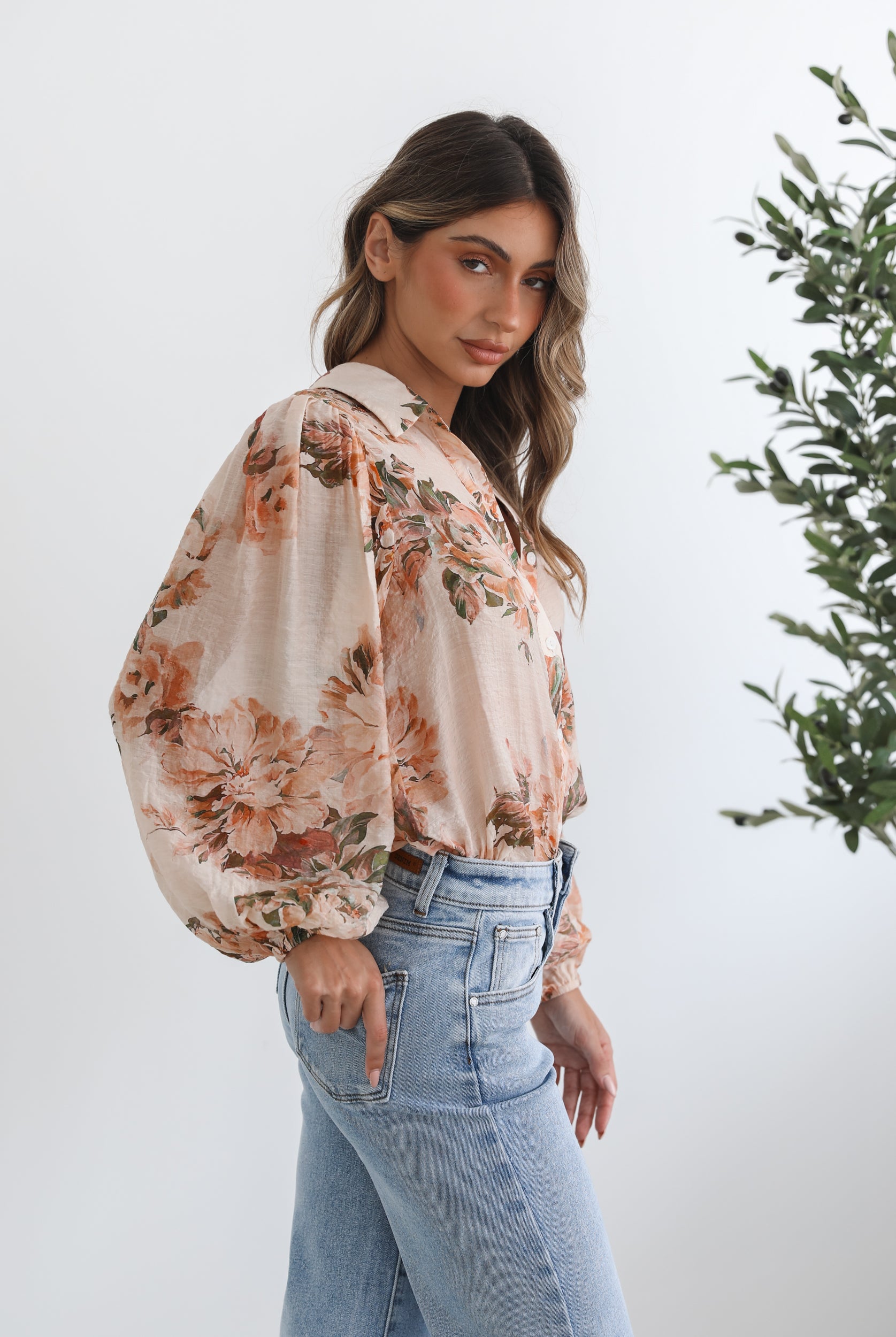 Veiga Blouse in Cream Floral womens cream floral blouse close up collar and button detail