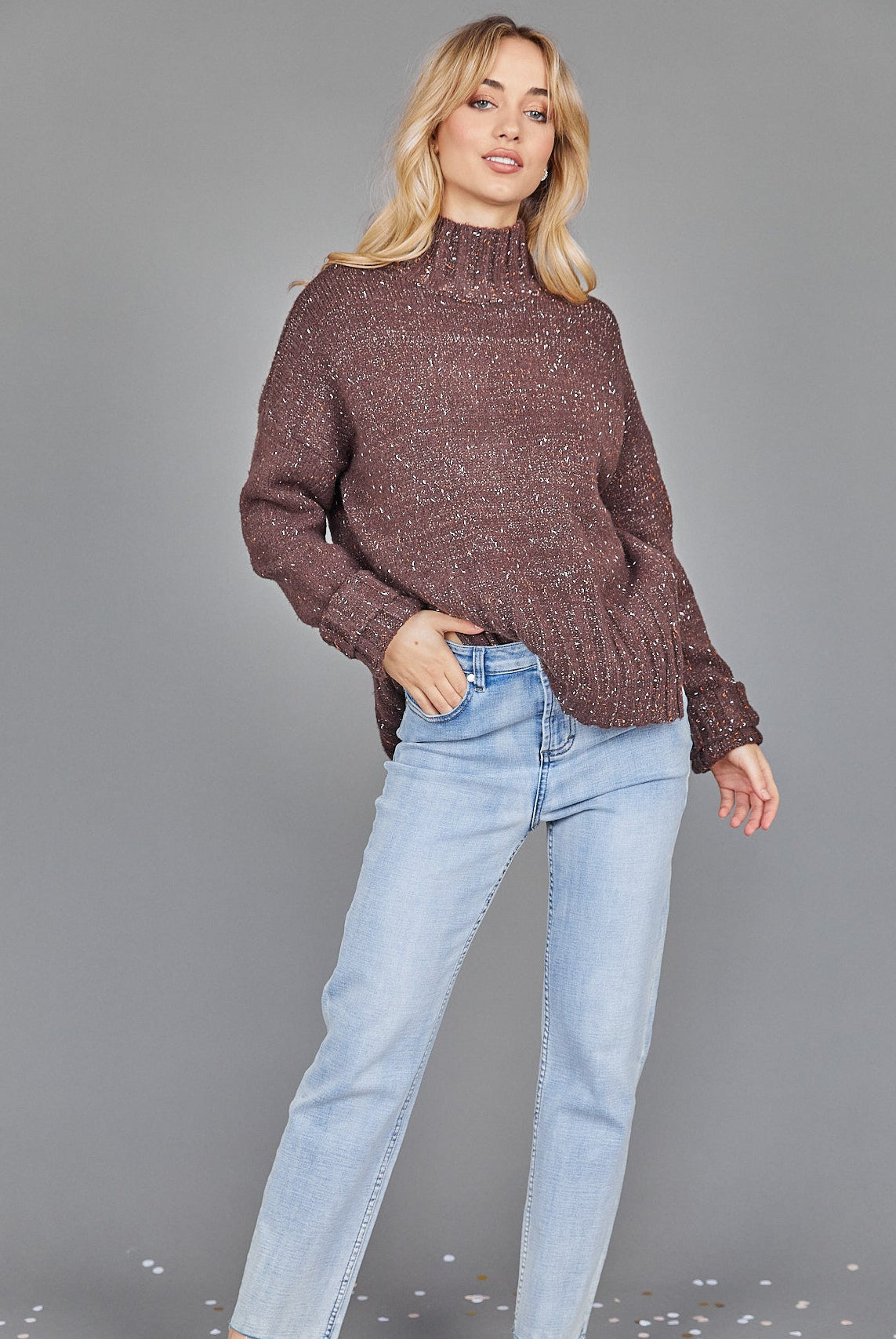 Chesterfield Jumper in Chocolate womens chocolate knit close up detail
