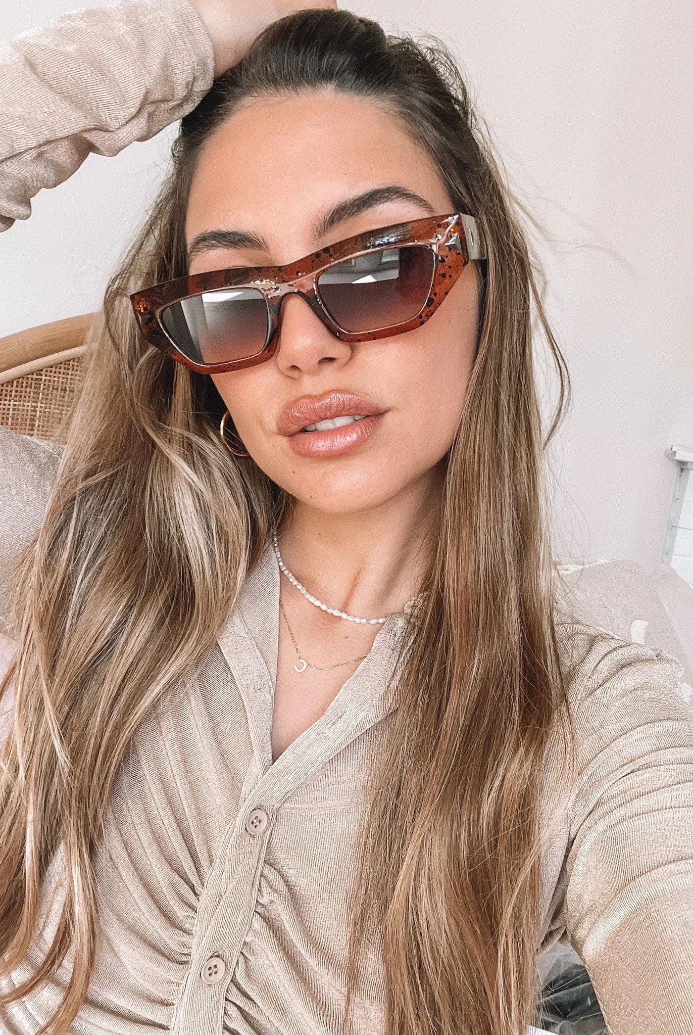 Millie tortoise sunglasses, angle view