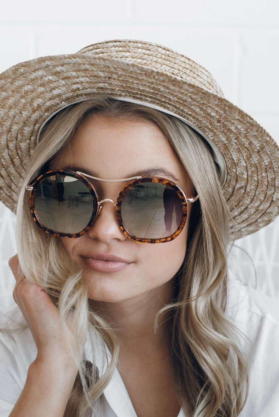 Ricky tortoise sunglasses, angle view