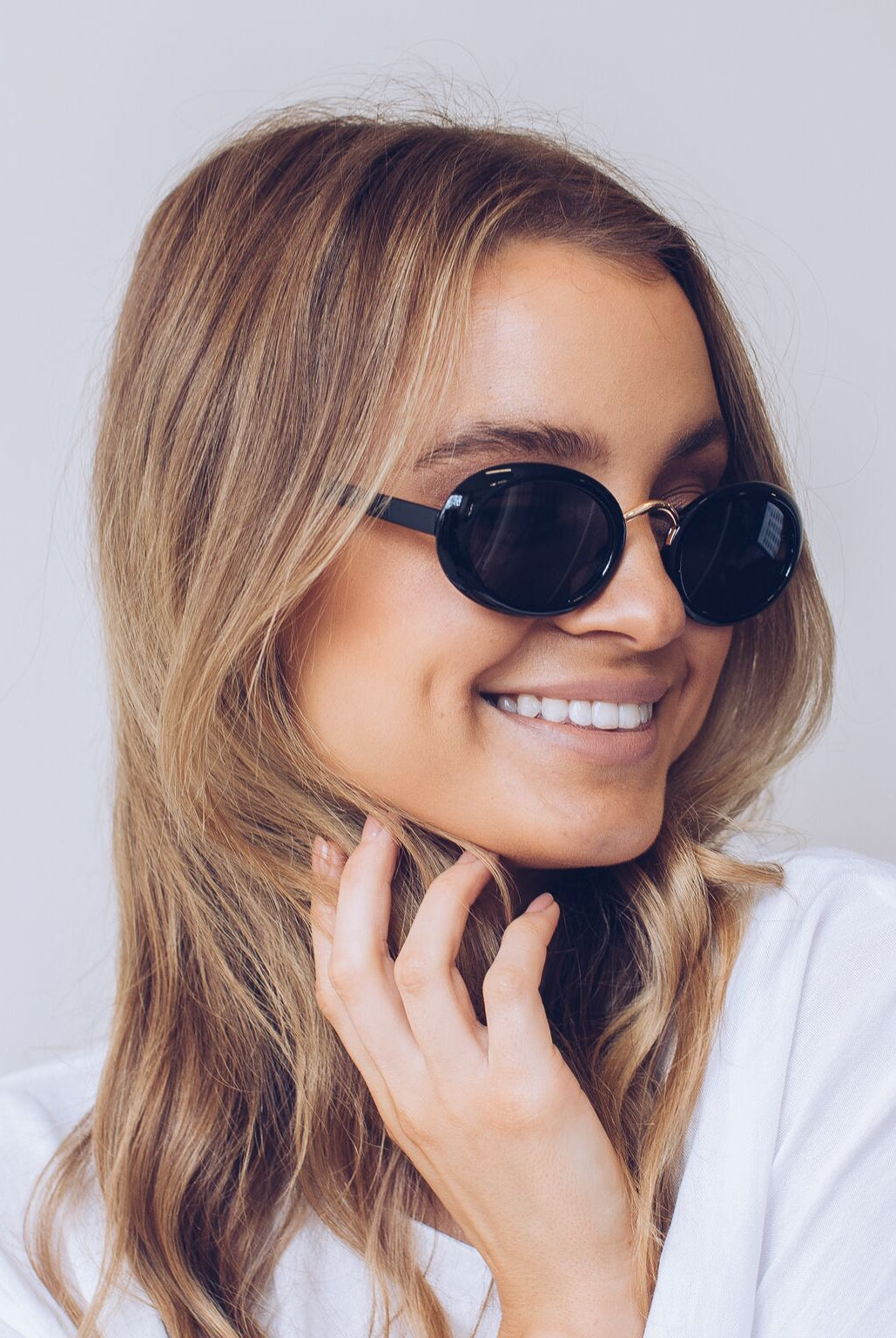Delray black sunglasses, folded view