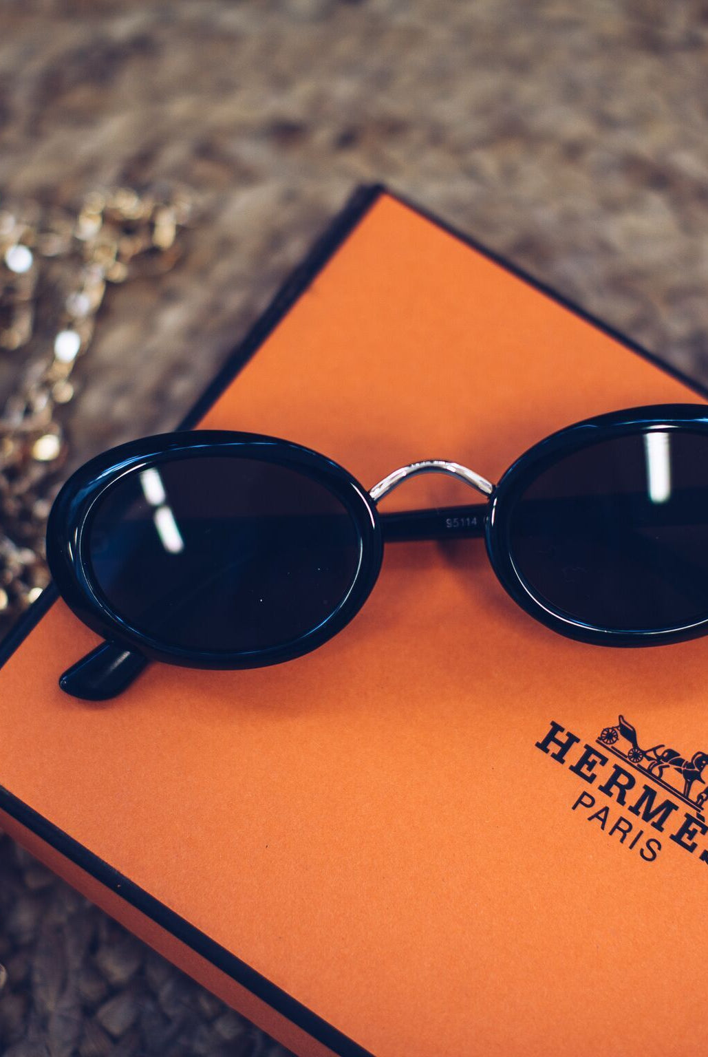 Delray black sunglasses, detail view