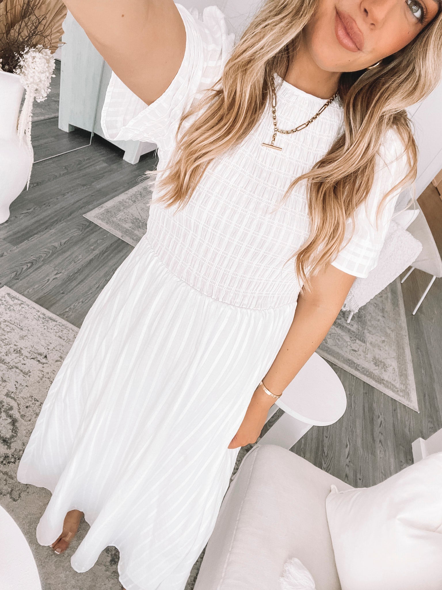 The Best Midi Dresses for Every Occasion: A Styling Guide