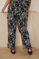 Women's black and white print high-waisted pants by Esther & Co