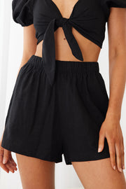Divinia Shorts - Black