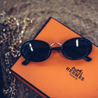 Delray black sunglasses, detail view
